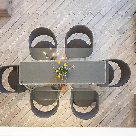 קליארי La Plaia Suites מראה חיצוני תמונה