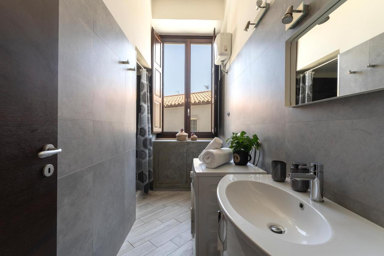 קליארי La Plaia Suites מראה חיצוני תמונה