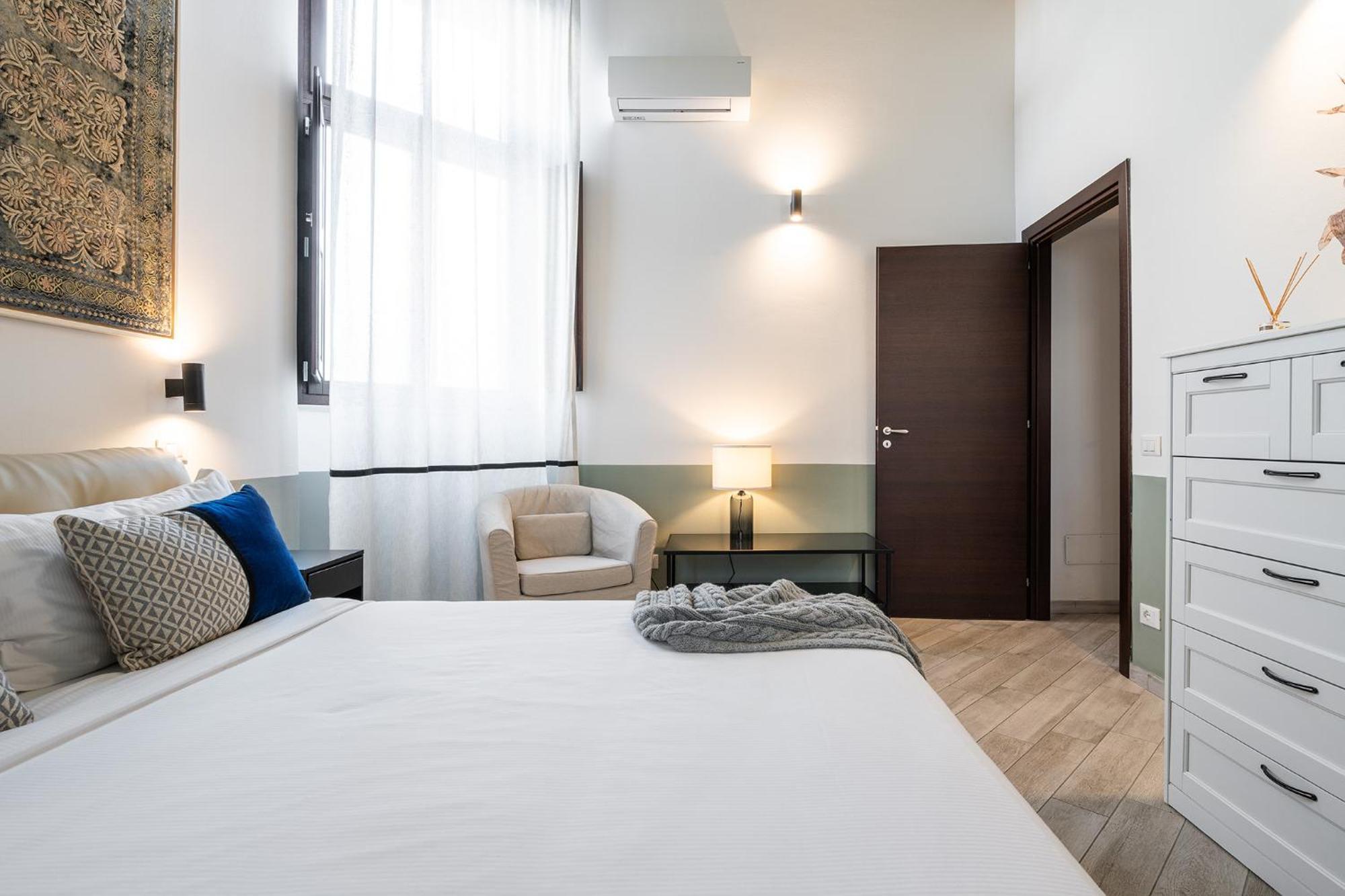 קליארי La Plaia Suites מראה חיצוני תמונה